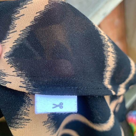 Michael Kors Button up top - size S - Picture 6 of 11